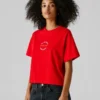 T-shirt de corte largo com estampado nas costas T-shirt de corte largo com estampado nas costas