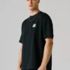 T-shirt de corte largo com estampado nas costas T-shirt de corte largo com estampado nas costas