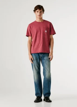 T-shirt de corte regular com bolso à frente