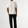 T-shirt de corte regular com bolso à frente