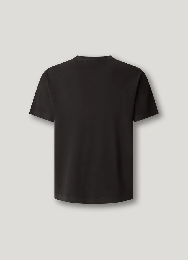 T-shirt de corte regular com logótipo bordado T-shirt de corte regular com logótipo bordado