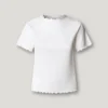 T-shirt Pointelle com logótipo bordado T-shirt Pointelle com logótipo bordado