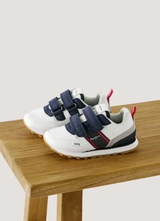 Ténis de corrida com fecho de velcro