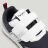 Ténis de corrida com fecho de velcro Ténis de corrida com fecho de velcro