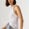 Top com decote halter em croché Top com decote halter em croché