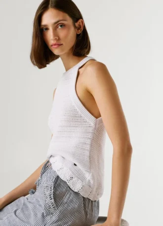 Top com decote halter em croché