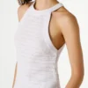 Top com decote halter em croché Top com decote halter em croché