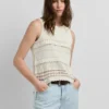 Top em croché com detalhes em renda Top em croché com detalhes em renda
