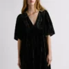 Vestido curto de veludo
