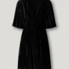 Vestido curto de veludo