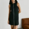 Vestido curto em sarja