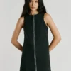Vestido curto em sarja
