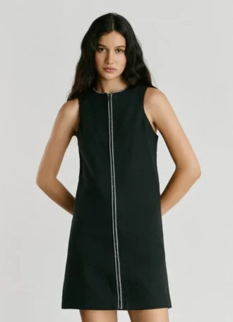 Vestido curto em sarja