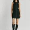 Vestido curto em sarja