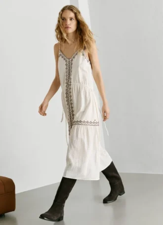 Vestido maxi com alças