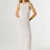 Vestido maxi com detalhes em renda