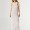 Vestido maxi com detalhes em renda