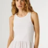 Vestido maxi com detalhes em renda