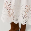 Vestido maxi com detalhes em renda