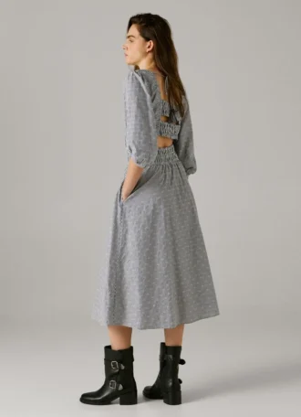 Vestido maxi às riscas