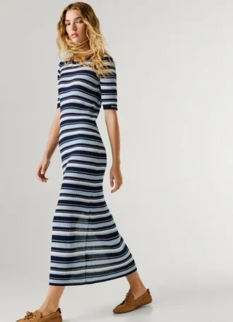 Vestido maxi às riscas com canelado